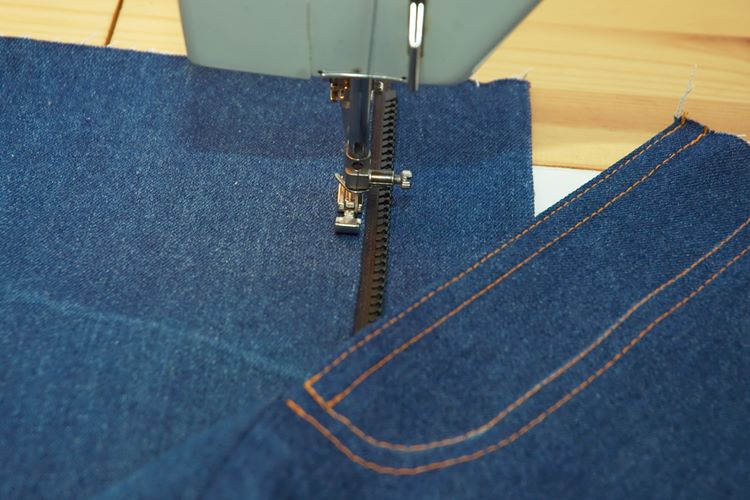 Zipper fly tutorial, topstitch cover